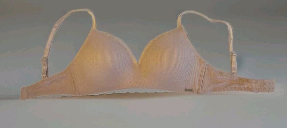 Nautica Women's 34C Bra Blush Pink Ribbed Design Wireless Feminine Romantic